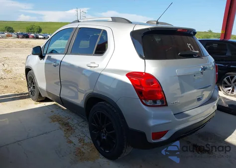 2021 Chevrolet Trax Fwd Lt z USA, uszkodzony, nr VIN KL7CJLSB2MB338128